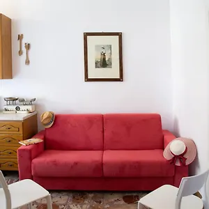 Apartment Tu Casa: Picturesque, Naples